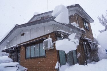 積雪地域での無落雪屋根・・・近隣住民への配慮が重要！